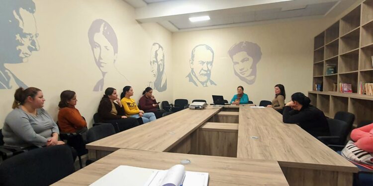 Kurbat e zhvillimit të fëmijës dhe si të nxisim zhvillimin e fëmijës