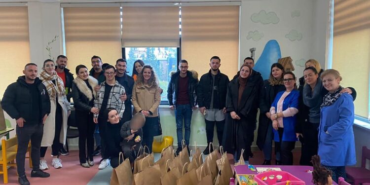 Grupe dashamirësish dhe nxënës të shkollës “Lasgush Poradeci” vizitojnë QKTRF