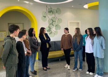 Fotoalbum nga vizita e ministres së MSHMS, Znj. Albana Koçiu në Qendrën Kombëtare Terapeutike dhe Rehabilituese për Fëmijët.