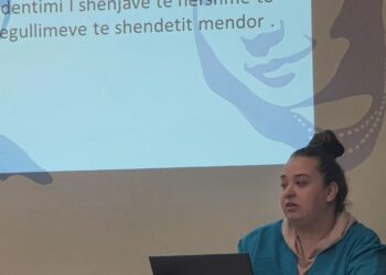 Evidentimi i shenjave të hershme të çrregullimeve të shëndetit mendor