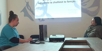 Evidentimi i shenjave të hershme të çrregullimeve të shëndetit mendor