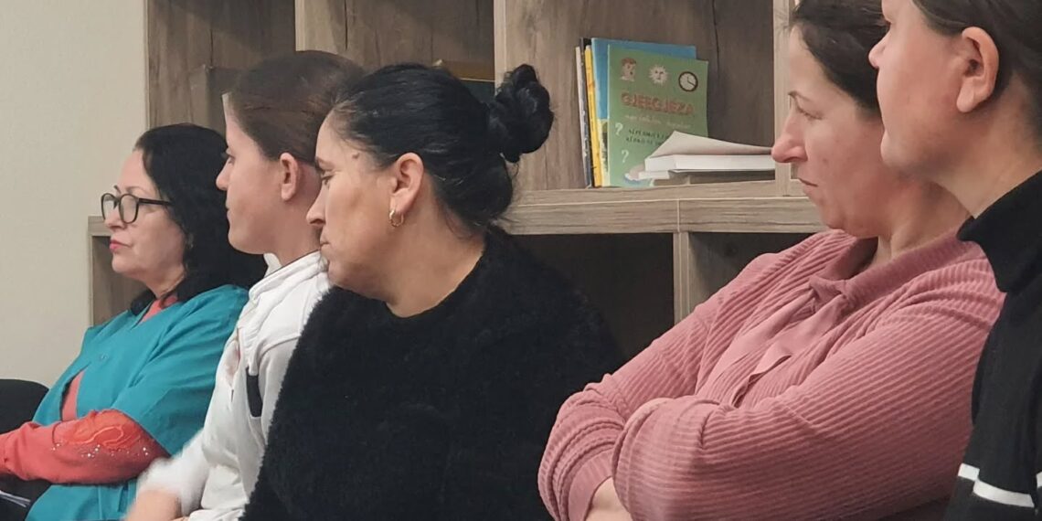 Roli i ndjekjes dhe mbështetjes së fëmijës pranë zonës së mbulimit