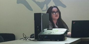 Roli i ndjekjes dhe mbështetjes së fëmijës pranë zonës së mbulimit